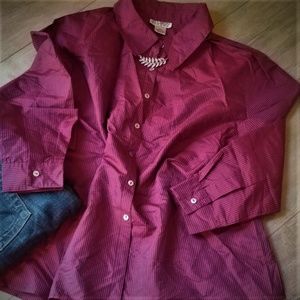 Allison Taylor - Beautiful silk pin-striped top!